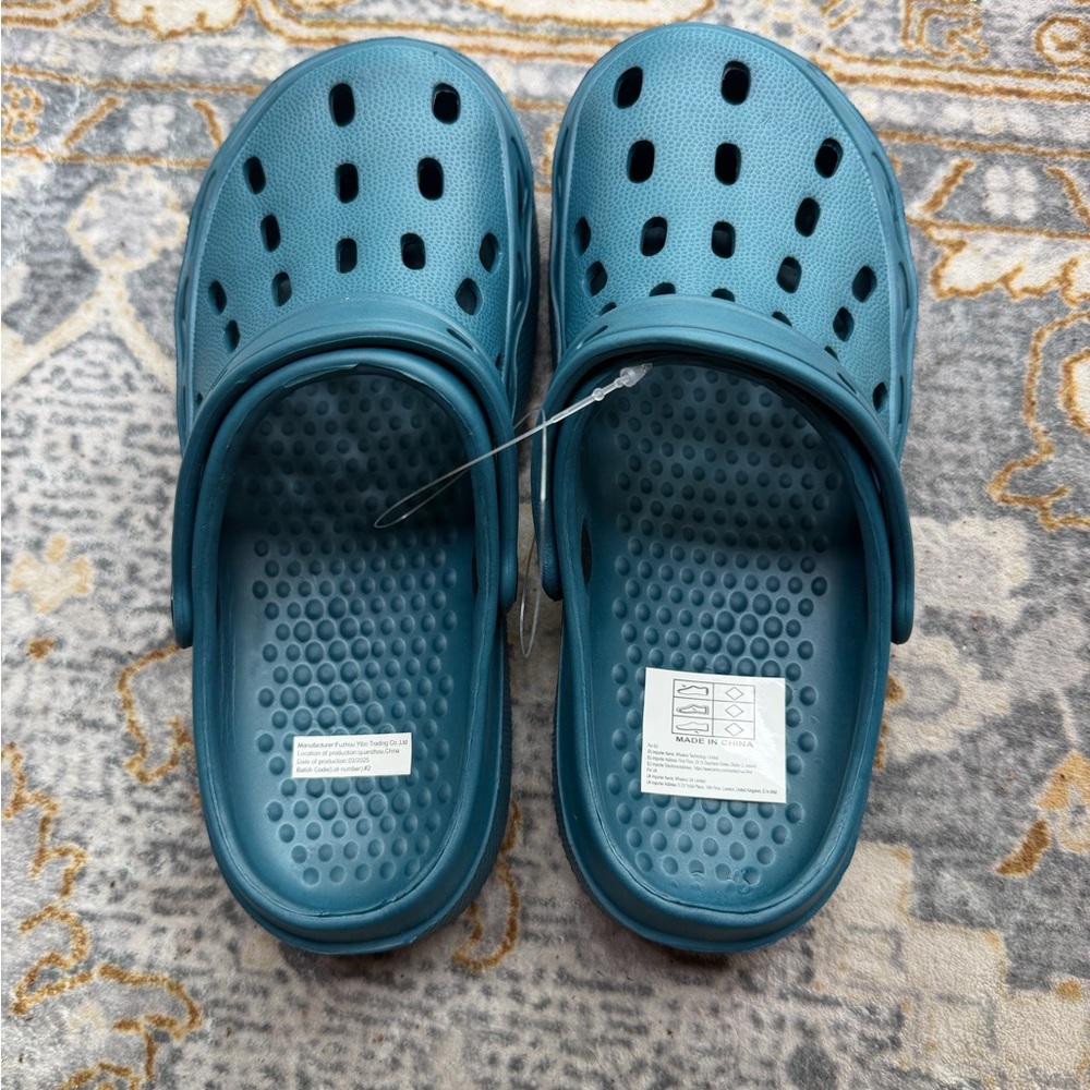 NWT Kids Peacock Blue Clogs